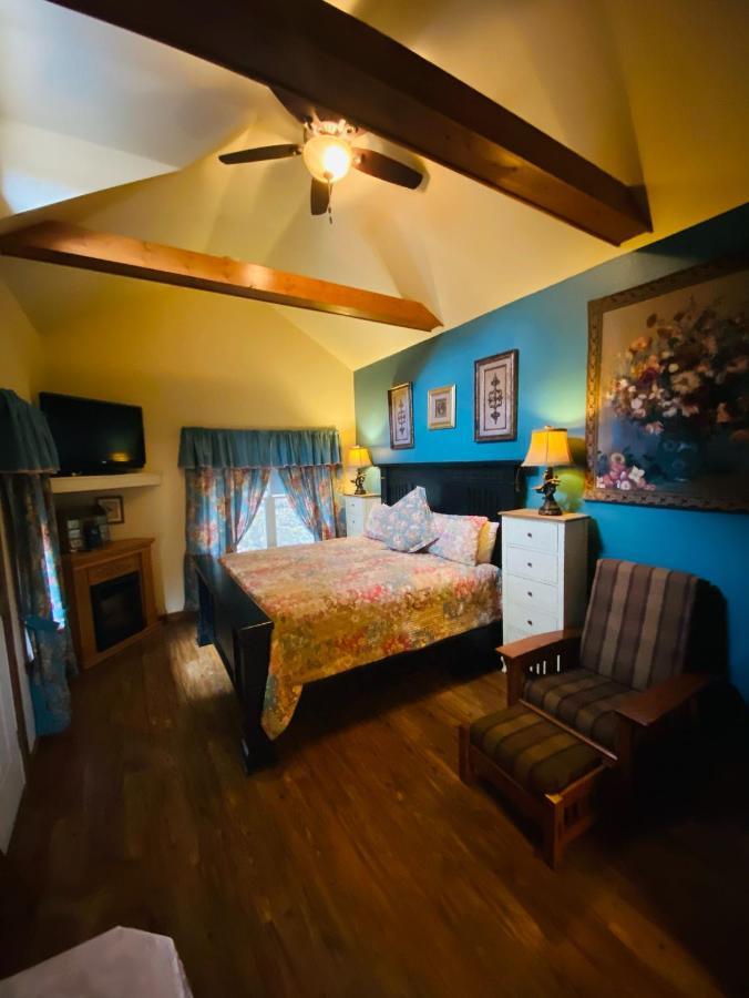 All Seasons Treehouse Village Eureka Springs Bagian luar foto